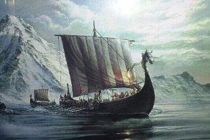 A qual oceano o navio Viking está conectado?